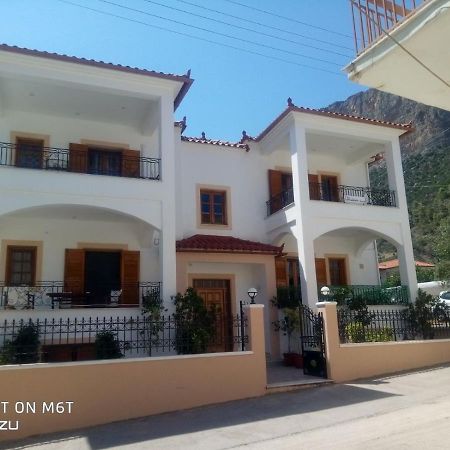 Delicatessen House Apartment Leonidio Ngoại thất bức ảnh