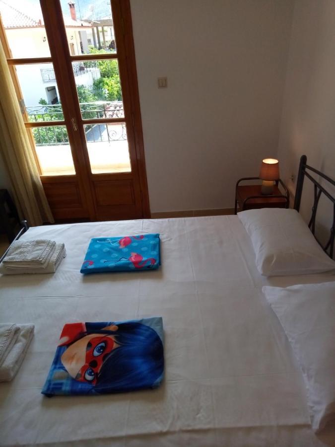Delicatessen House Apartment Leonidio Ngoại thất bức ảnh