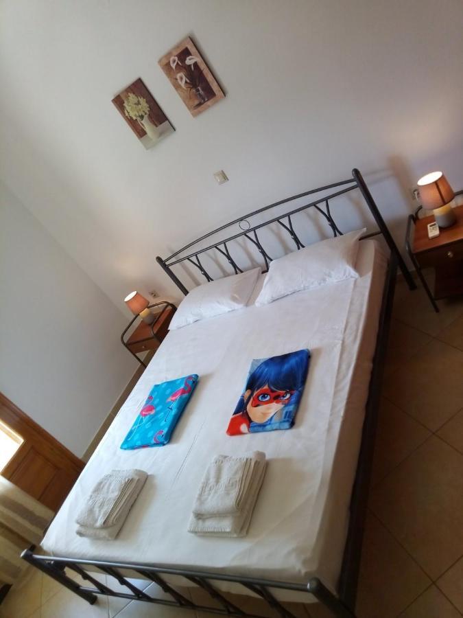 Delicatessen House Apartment Leonidio Ngoại thất bức ảnh